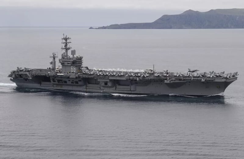 اختفاء حاملة طائرات أمريكية عن أنظمة التتبع خلال توجهها إلى الشرق الأوسط