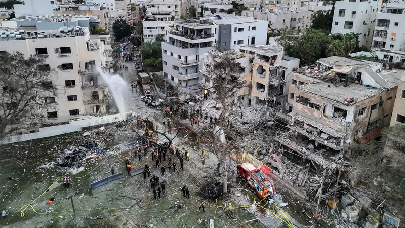 ضابط إسرائيلي عن دمار تل أبيب: "شعرت أنني في خان يونس"