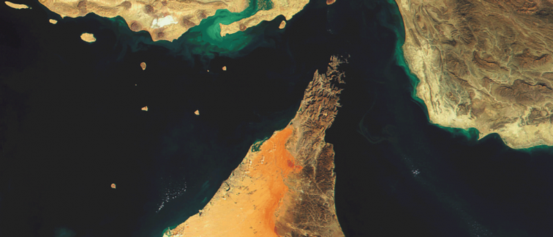 اقتصادي: إيران لن تغلق مضيق هرمز إلا في حال استهداف منشآتها النفطية