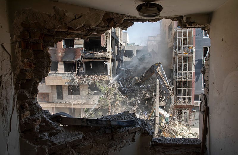 المواقع والمقار التي استهدفها الجيش الإسرائيلي في إيران اليوم