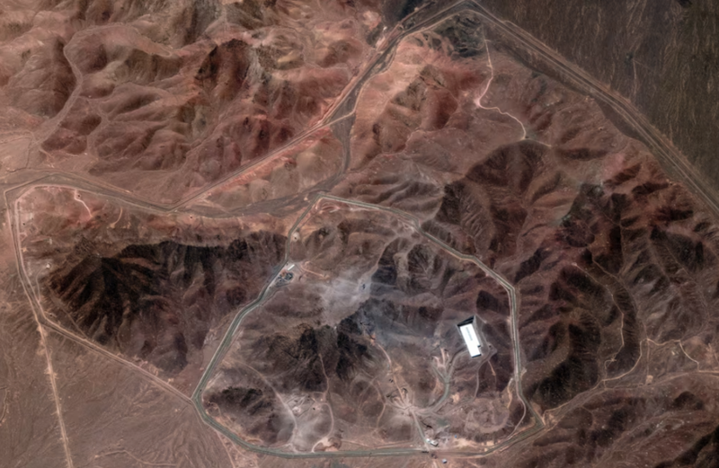 صور أقمار صناعية تكشف استمرار العمل في موقع فوردو النووي