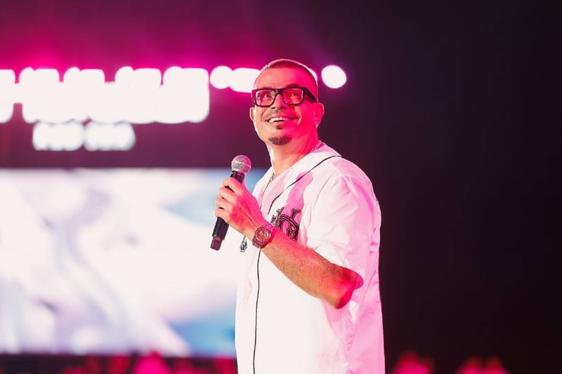 أرملة محمد رحيم تتّهم عمرو دياب بسرقة لحن... و"الموسيقيين" تكشف الحقيقة