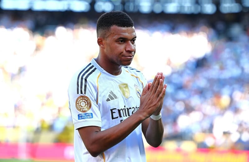 الدواجن وراء أزمة مبابي وريال مدريد قبل قمة باريس