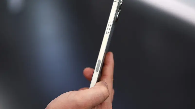 آيفون جديد كل عام.. عبقرية تسويقية أم استنزاف لمستخدمي "أبل"؟