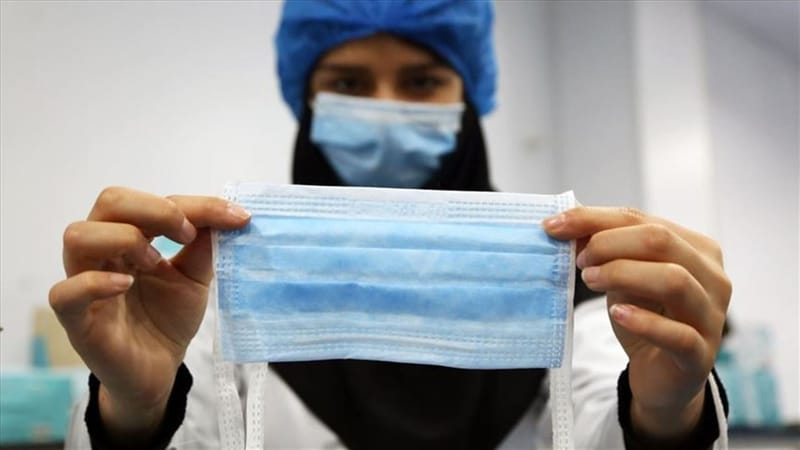 "كمامات كورونا" تتحول إلى كارثة بيئية تهدد صحة البشر