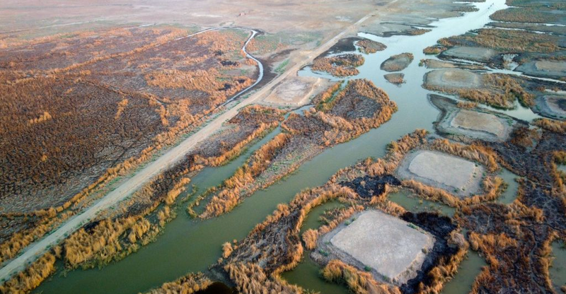 مرصد بيئي يتوقع تأخيراً بموسم هطول الأمطار ويحذر من تسييس ملف المياه بالعراق