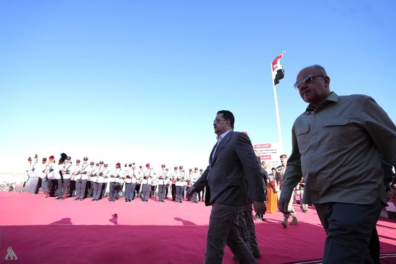 القائد العام يحضر تمريناً تعبوياً عسكرياً في الأنبار