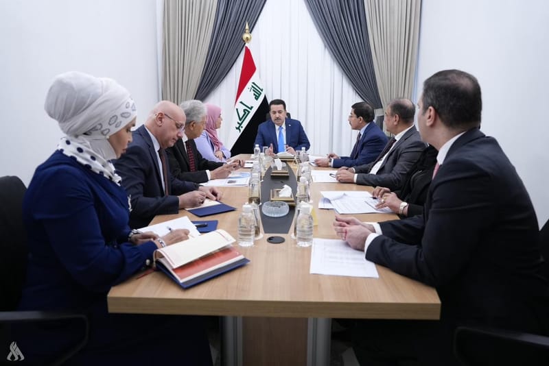 رئيس الوزراء يوجه بأهمية تسريع إنجاز معاملات القروض الصناعية