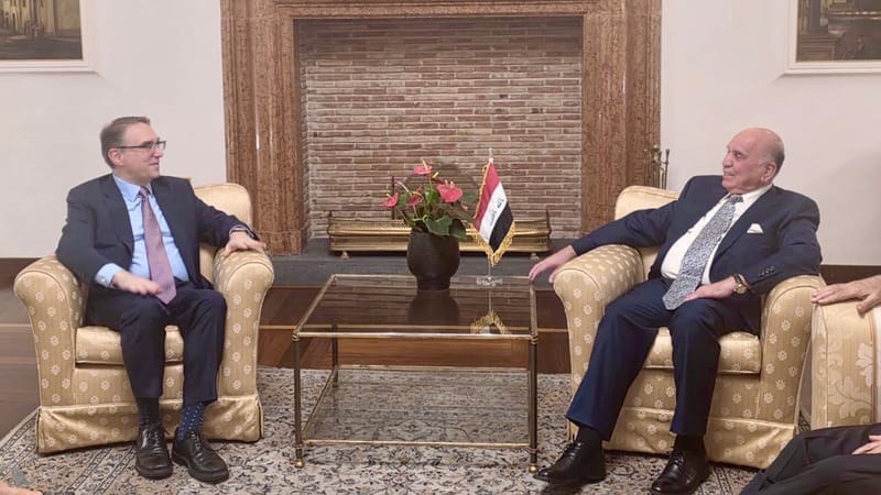 وزير الخارجية يؤكد حرص العراق على دعم الجهود الرامية لترسيخ الأمن في المنطقة