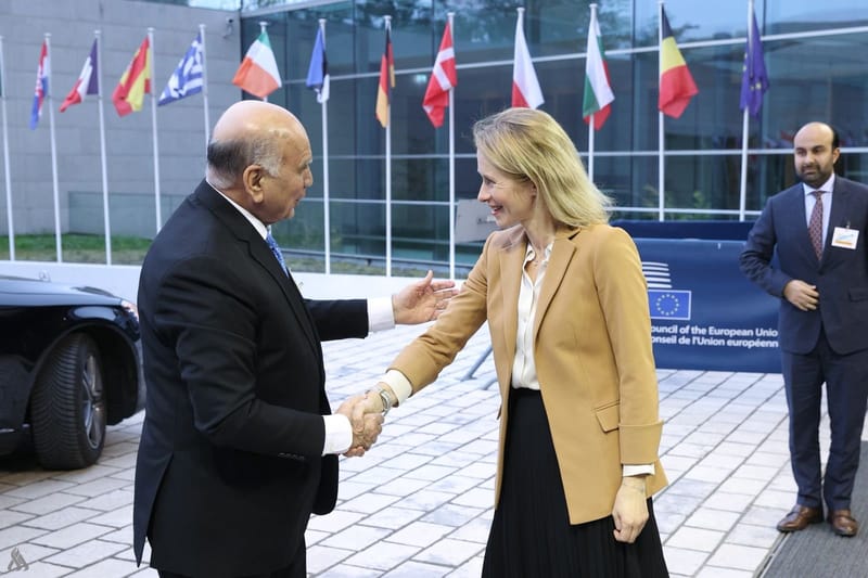 وزير الخارجية يؤكد استمرار العراق في ترسيخ مسيرته الديمقراطية