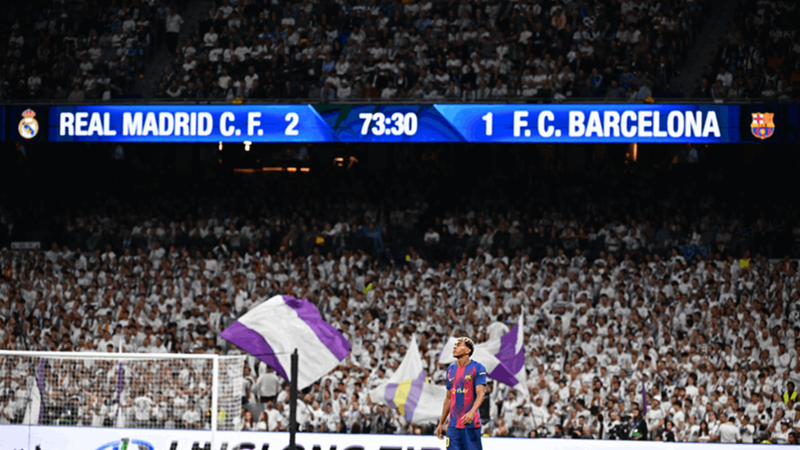 برشلونة يكشف سبب تراجع أداء نجمه في الكلاسيكو