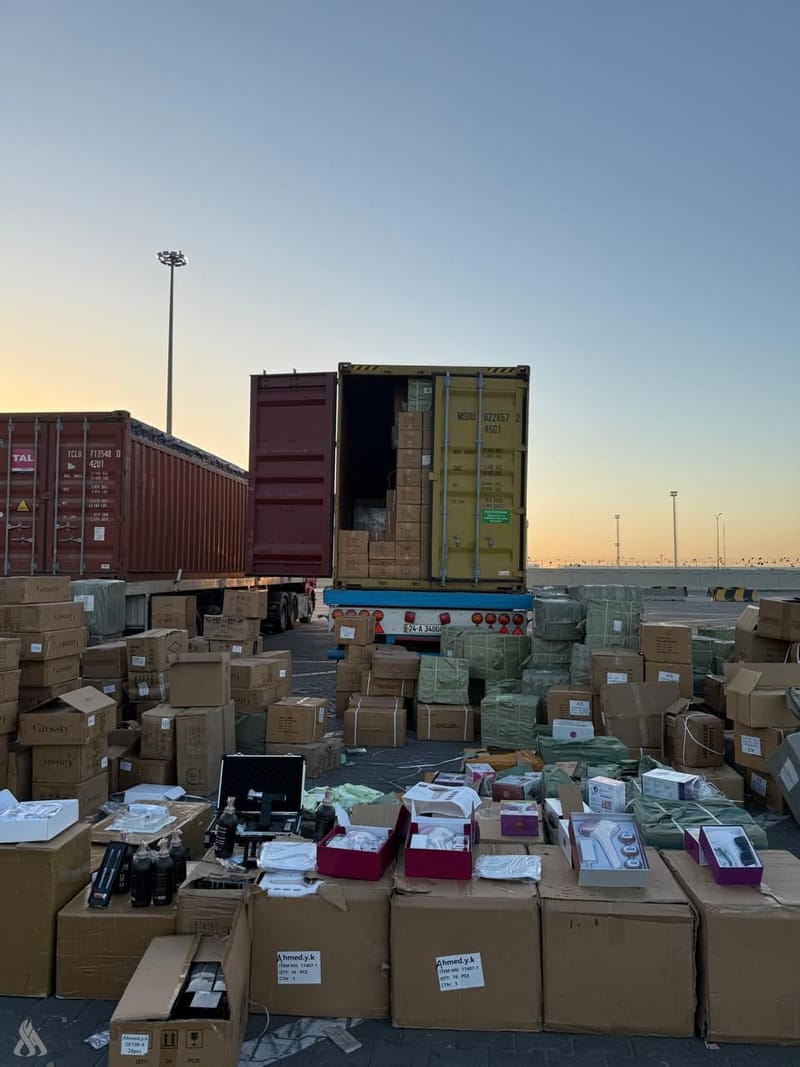 ضبط 3 حاويات مخالفة لشروط الاستيراد في ميناء أم قصر الشمالي