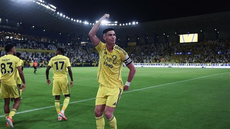 رونالدو يحصل على جائزتين جديدتين