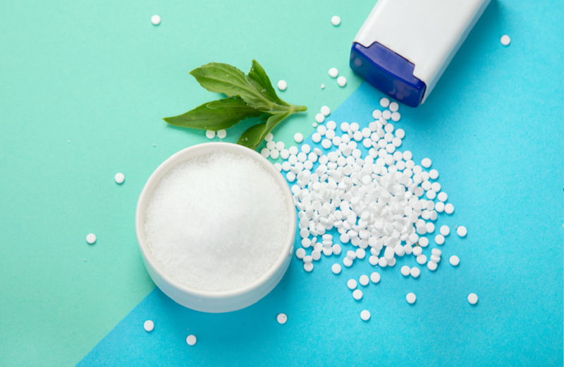 دراسة مثيرة للجدل: المحليات الصناعية تدعم صحة الأمعاء وخسارة الوزن