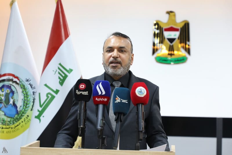 وزير العمل يعلن إطلاق مبادرة "التأمين الإعلامي" لشمول العاملين بالضمان الاجتماعي