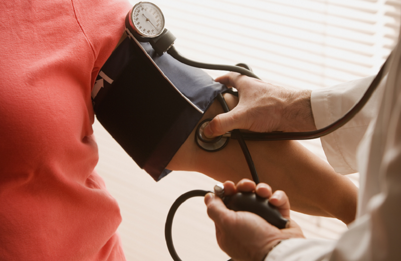 اختراق طبي جديد.. دواء بفعالية غير مسبوقة يسيطر على ضغط الدم طوال اليوم!