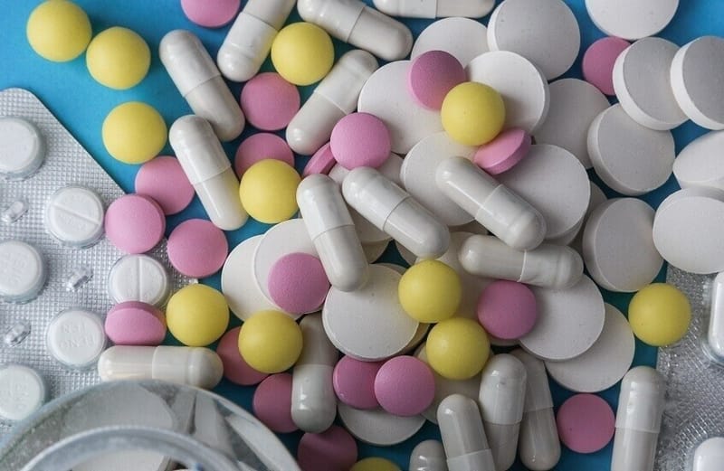 مخاطر بلع أقراص الدواء