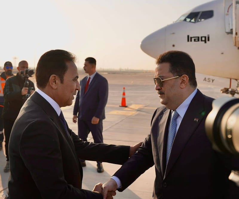 رئيس الوزراء يصل إلى مطار الموصل ويتوجه للمشاركة في أعمال منتدى السلام والأمن في دهوك