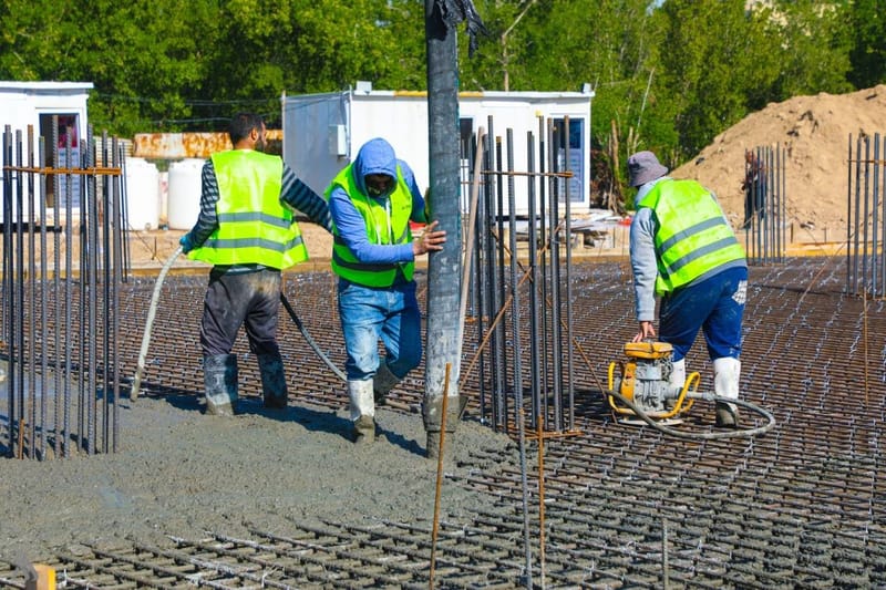 محافظ بغداد يعلن المباشرة ببناء مركز صحي نموذجي في حي الأمين