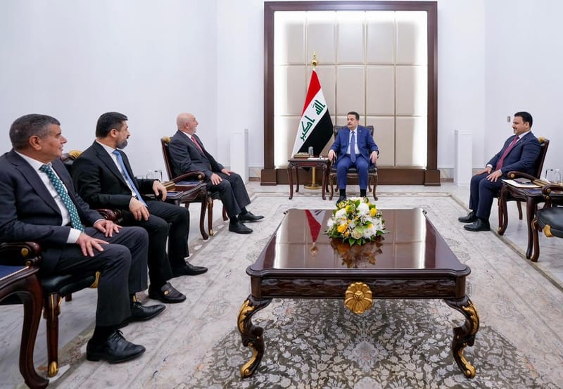 رئيس الوزراء يؤكد ضرورة تعزيز الشراكة والتعاون بين القوى الوطنية