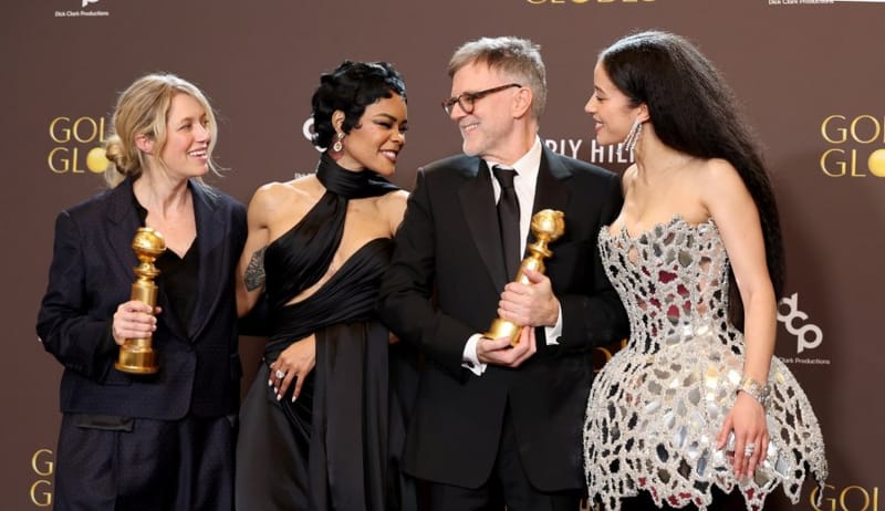 تعرف على قائمة الفائزين بحفل جولدن جلوب 2026