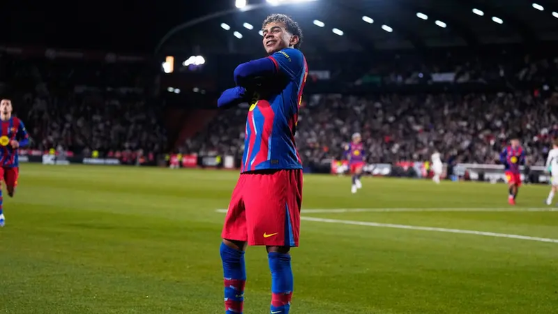 برشلونة يقصي "قاهر" ريال مدريد ويبلغ نصف نهائي كأس إسبانيا