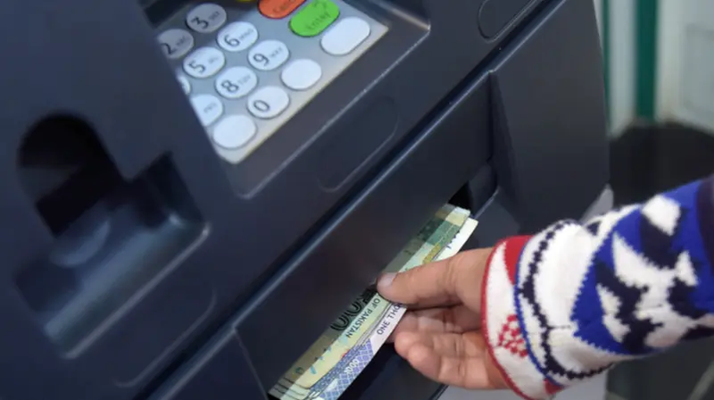 "Jackpotting".. كيف يستولي قراصنة على الصراف الآلي وأين بدأت هذه الهجمات؟