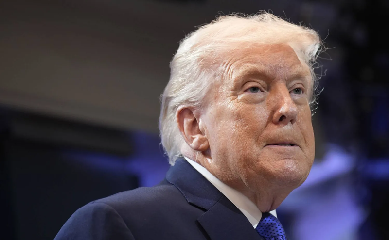 ترمب يدفع نحو حرب مع إيران... ومستشاروه يحثُّونه على الاهتمام بالاقتصاد