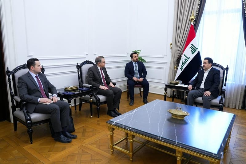 رئيس الوزراء والسفير التركي يؤكدان ضرورة خفض التوتر وتسوية الأزمات عبر الوسائل الدبلوماسية