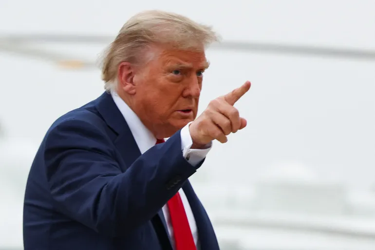 ترامب: إيران المهزومة اعتذرت واستسلمت لجيرانها في الشرق الأوسط