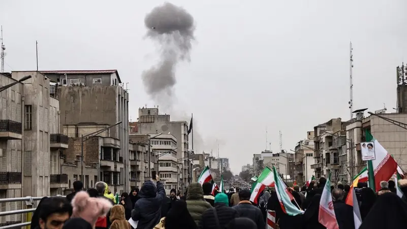 الجيش الإسرائيلي يستهدف عناصر من الباسيج في طهران