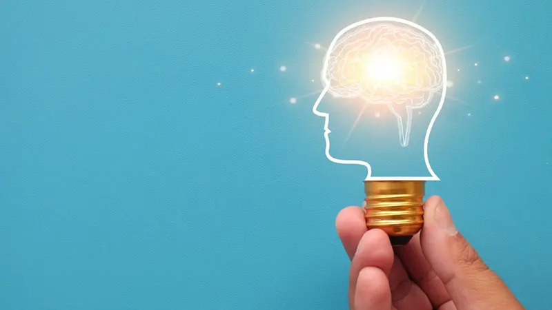 الدماغ البشري يعمل بطاقة تعادل مصباحاً خافتاً