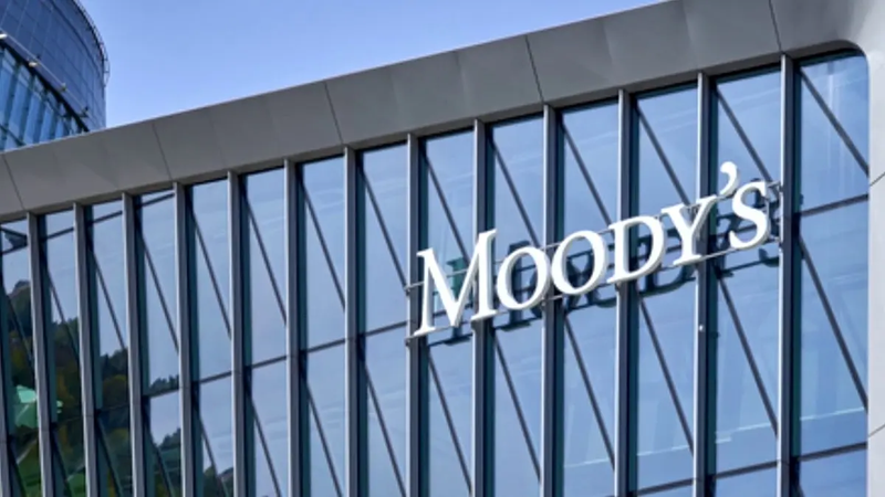 "موديز": صراع الشرق الأوسط يزيد المخاطر أمام شركات التأمين المتخصص