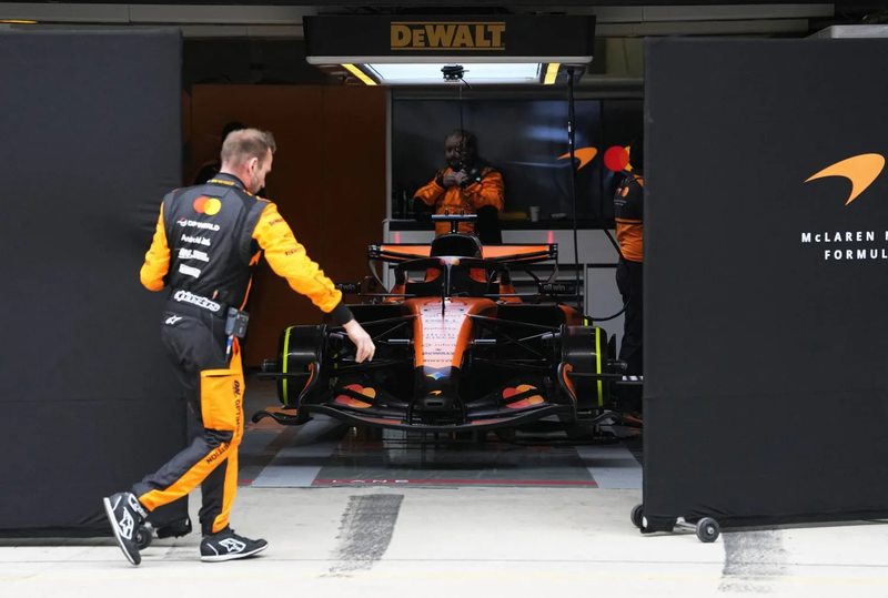 ستيلا: مكلارين سيحول آلامه لمكاسب مستقبلية