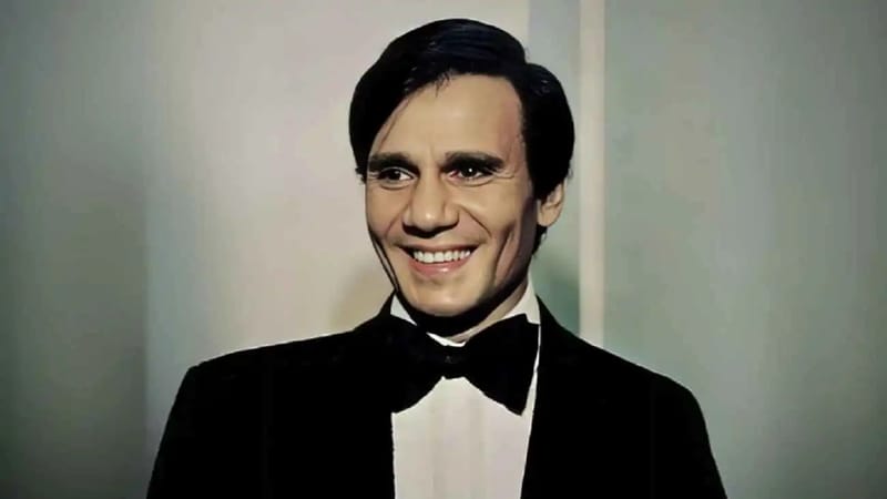 أسرار لأول مرة.. كيف استقبل عبد الوهاب جثمان عبد الحليم بغرفته؟