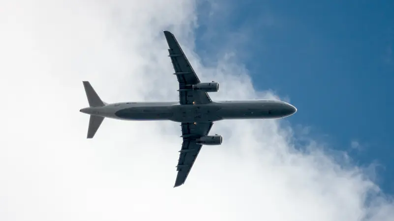 أسهم الطيران تحلّق بقوة مع رهانات نهاية حرب إيران