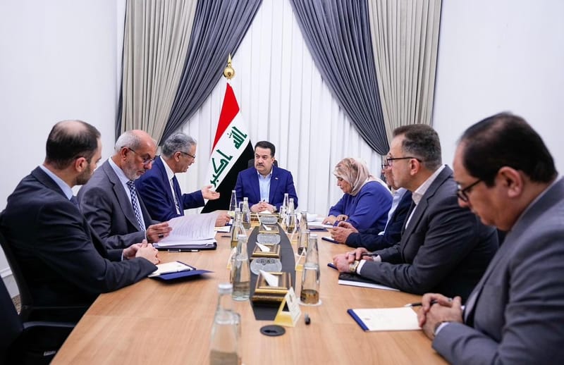 رئيس الوزراء يترأس اجتماعاً خاصاً بالقطاع النفطي