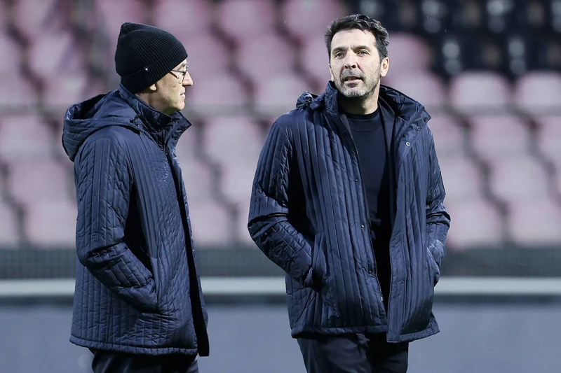 بوفون يترك منصبه في منتخب إيطاليا برسالة حزينة