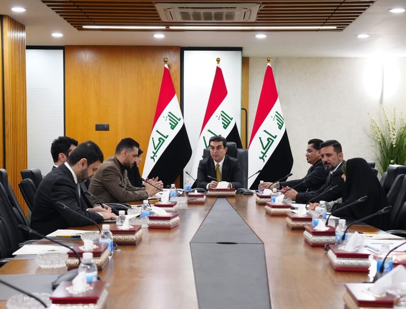 الاتروشي يؤكد اهمية قطاع النقل والاتصالات و ضرورة تطويره