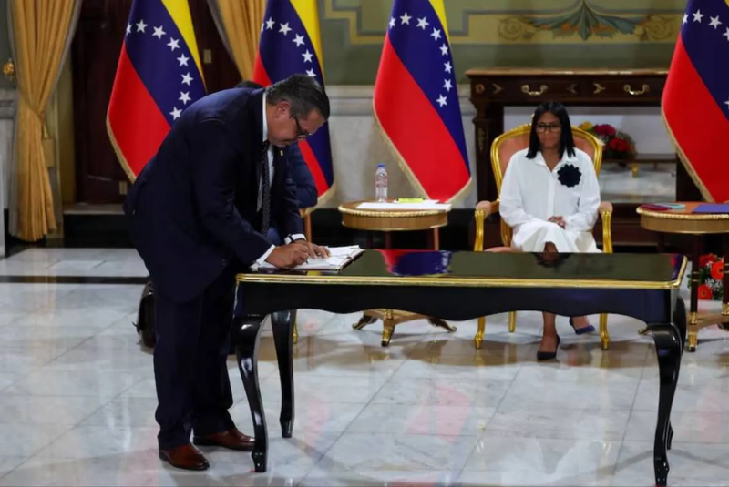 فنزويلا و«شيفرون» توقعان اتفاقية لزيادة إنتاج النفط