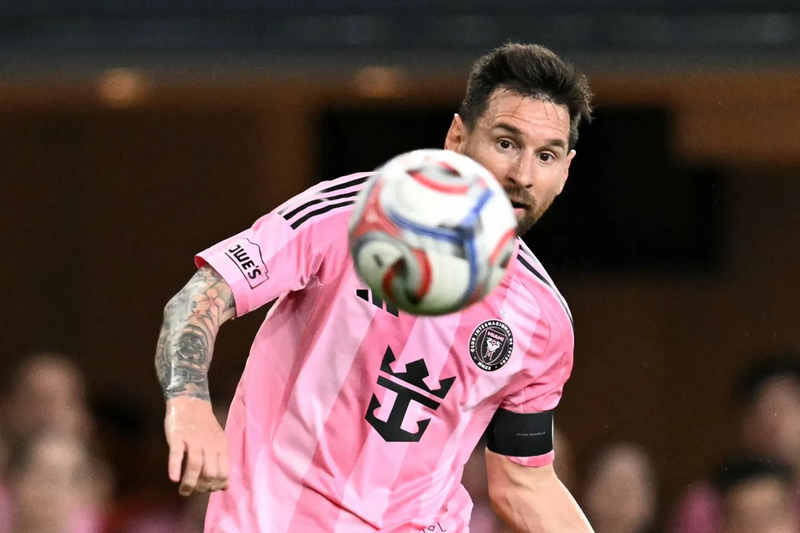 ميسي يخفق في قيادة إنتر ميامي للانتصار الأول على ملعبه