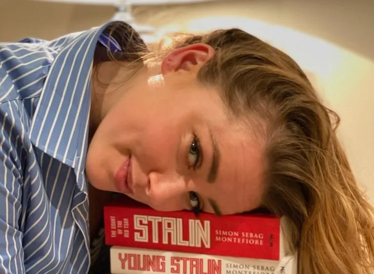 حياة غامضة بعد العاصفة.. ماذا تفعل أمبر هيرد بعيدًا عن جوني ديب؟