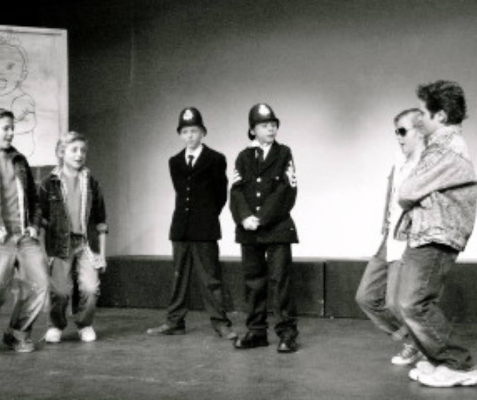 ENGLISH TIME - Let's impro...