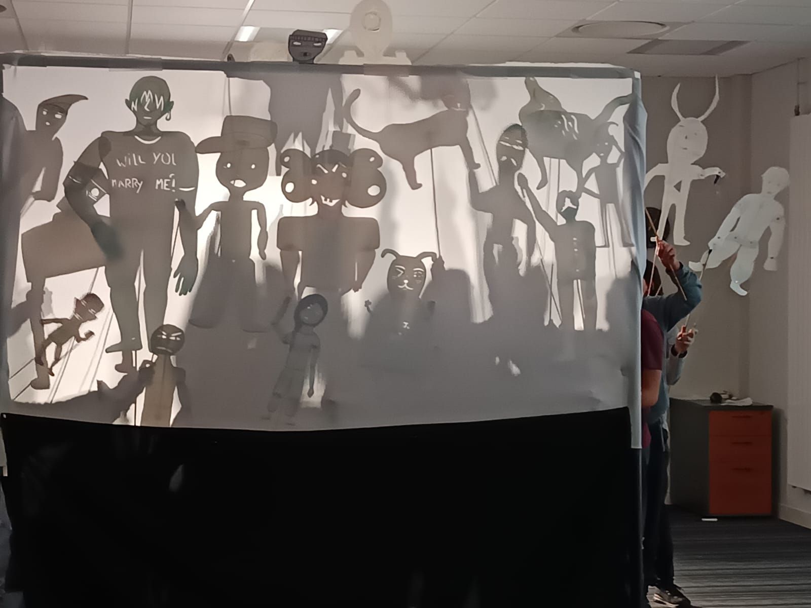 ENGLISH TIME - The puppet show !