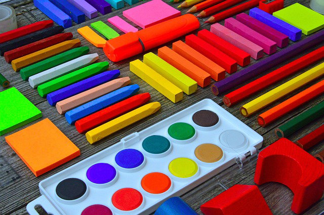 Art Studio: A Splash of Color