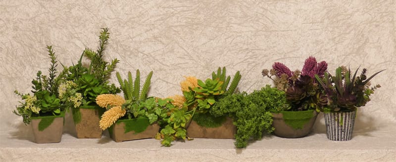 מבחר מרהיב של אגרטלים עם פרחי משי איכותיים