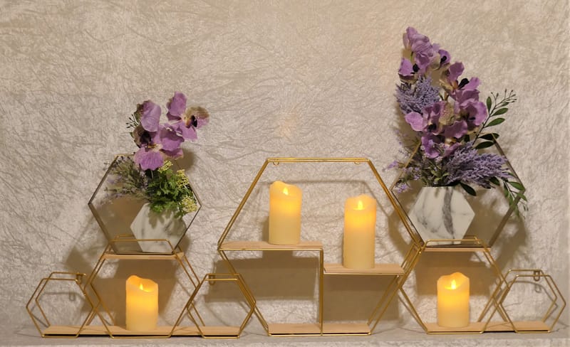 מבחר מרהיב של אגרטלים עם פרחי משי איכותיים