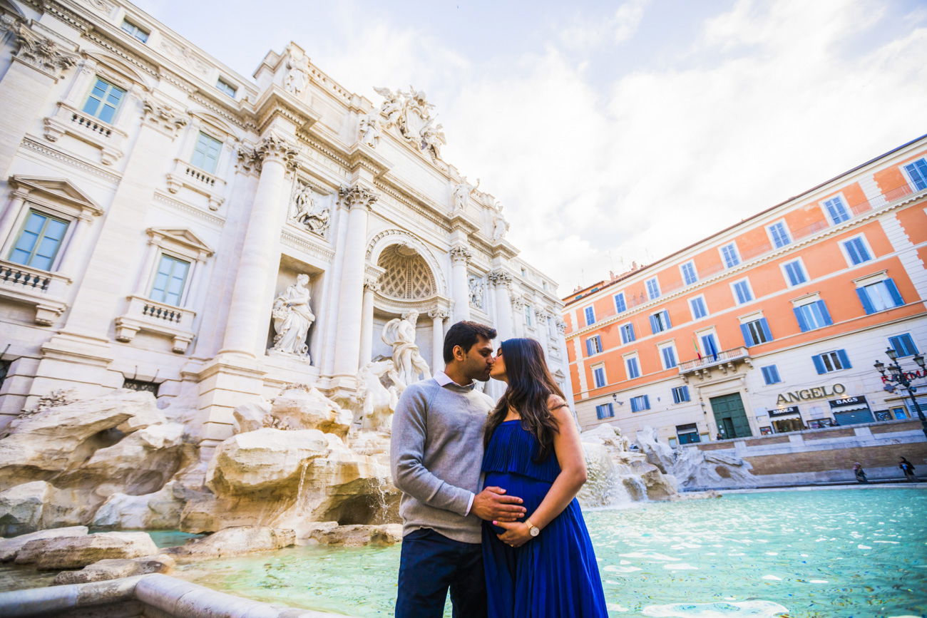 family photos at Trevi Fountain