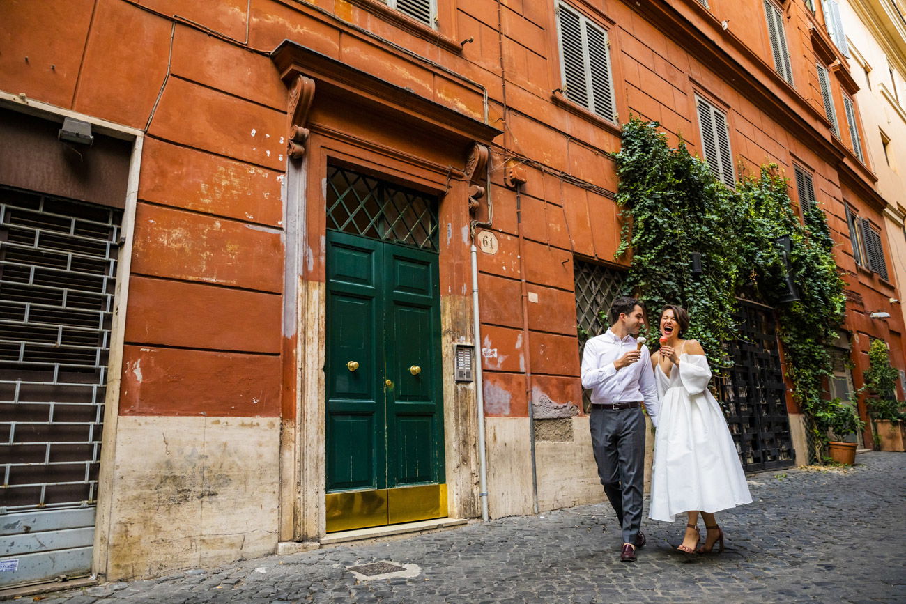 walking session rome narrow streets