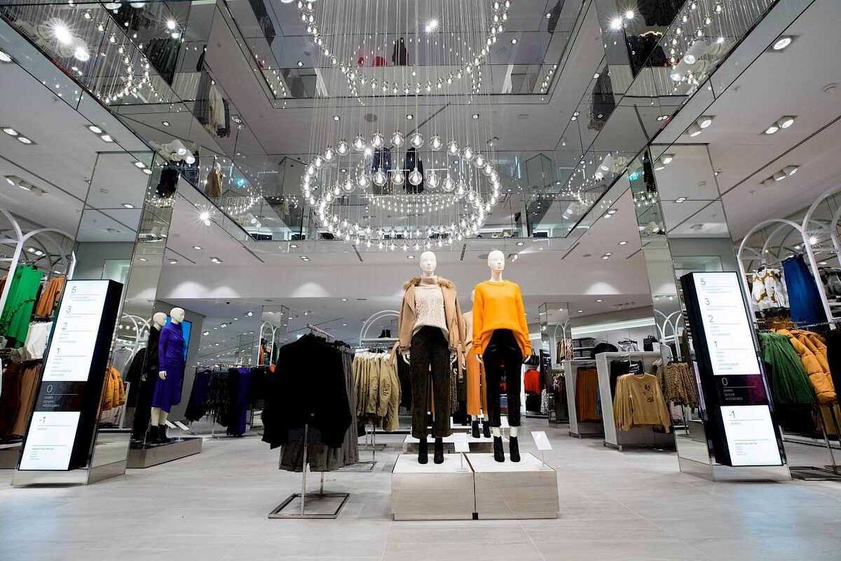 H&M store interior fit-out with electrical and lighting works